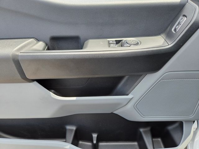 New 2025 Ford Super Duty F-450 Chassis Regular Cab (DRW) 169" Wheelbase XL