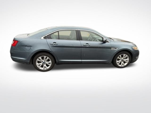 2010 Ford Taurus SEL 5