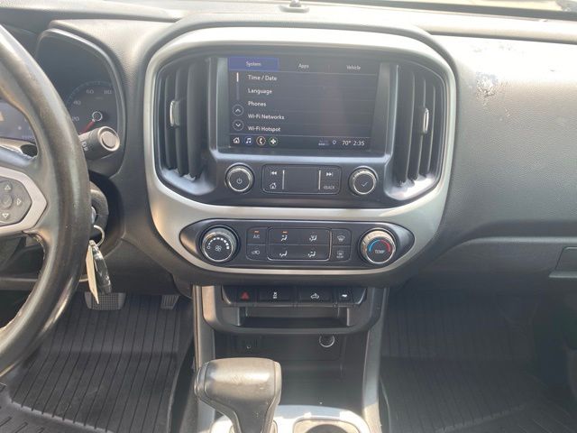 2020 Chevrolet Colorado LT - Black exterior view 17