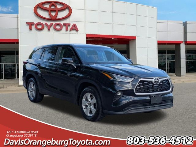 Midnight Black 2025 Toyota Highlander LE FWD SUV / Crossover Front-Wheel Drive 8-Speed Automatic