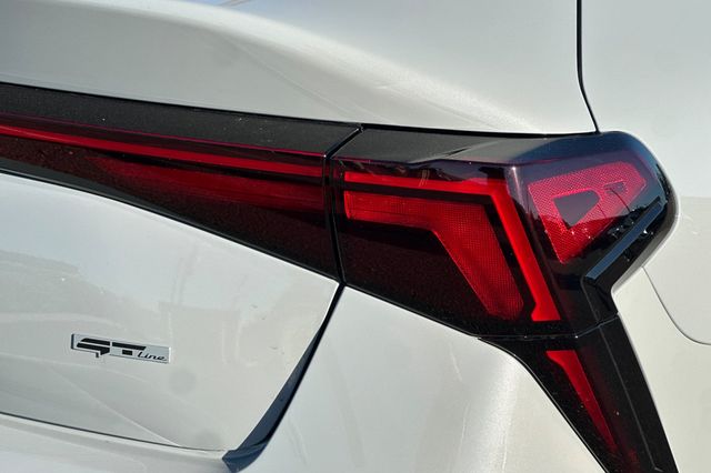 2026 Kia K5 GT-Line - Photo 32