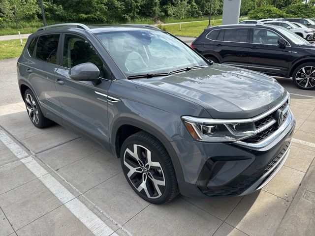 2023 Volkswagen Taos 1.5T SEL Gray at Sutliff Volkswagen