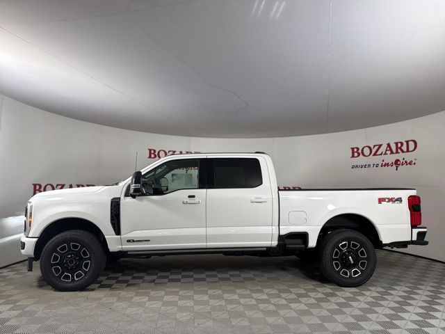2025 Star White Metallic Tri-Coat Ford Super Duty F-350 SRW Platinum 4X4 Truck