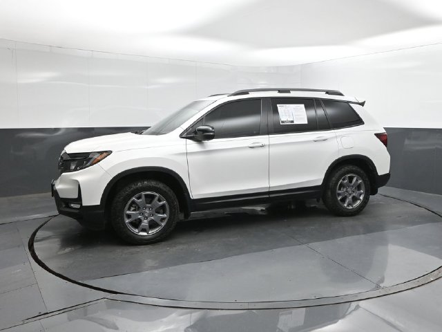 Used 2025 Honda Passport SUV