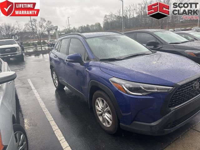 2024 Toyota Corolla Cross LE
