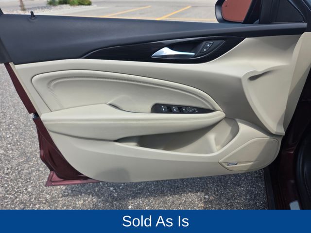 2018 Buick Regal Sportback Essence