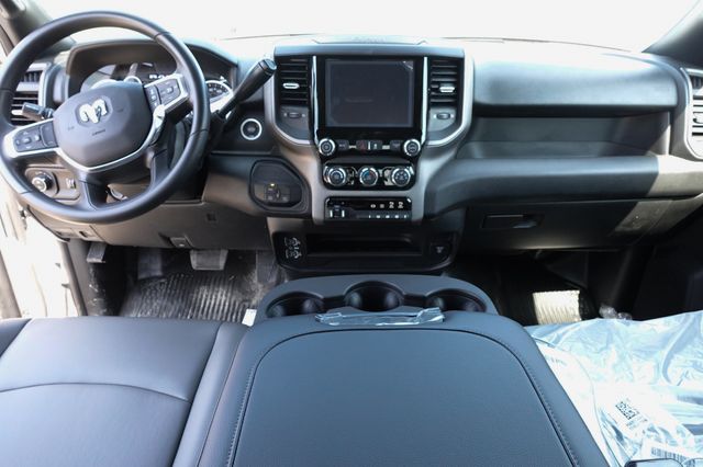 2500 Crew Cab Tradesman