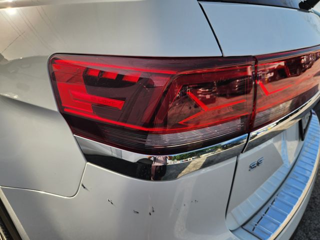 2024 Volkswagen Atlas 2.0T SE w/Technology White at DeMontrond Auto Country