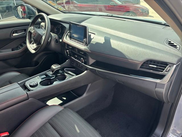 2025 Nissan Rogue Rock Creek - 11