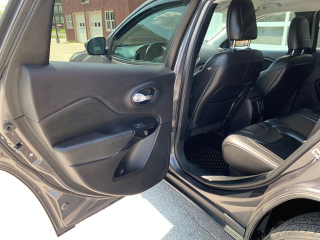 Used 2020 Jeep Cherokee SUV