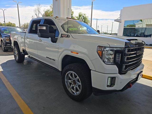 2022 GMC Sierra 2500HD AT4 Crew Cab 4WD