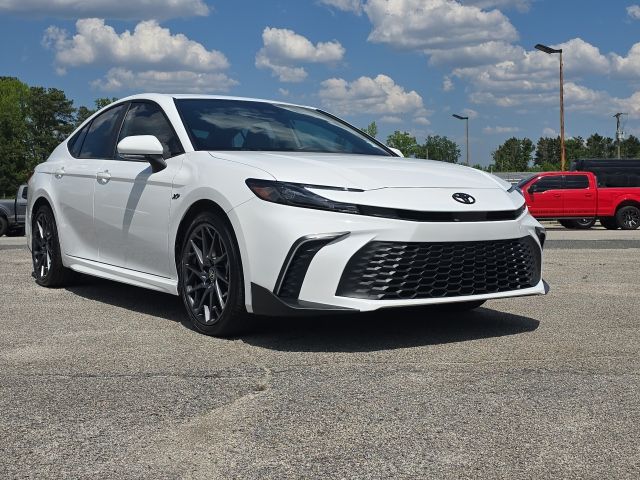 2025 Toyota Camry SE:B02318