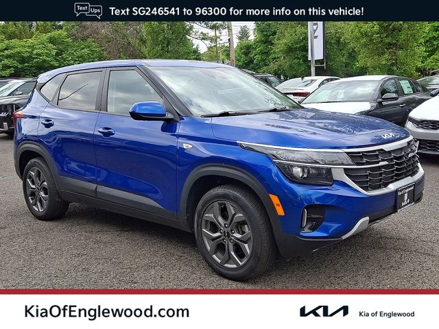 Neptune Blue 2024 Kia Seltos SUV / Crossover All-Wheel Drive Continuously Variable Transmission