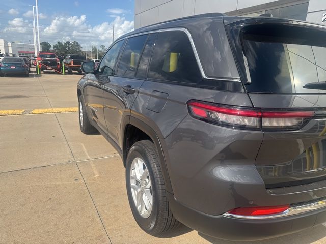 2025 Jeep Grand Cherokee Laredo - Photo 7