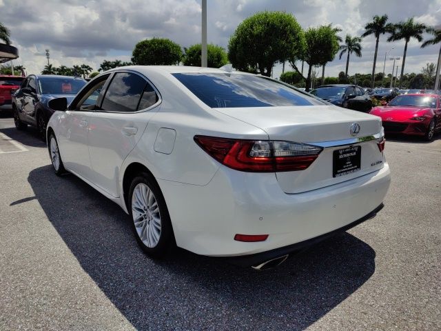 2017 Lexus ES 350 11