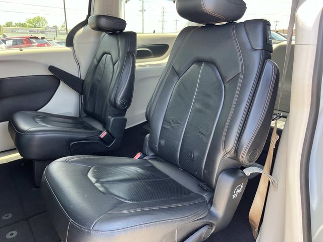 used 2018 Chrysler Pacifica car, priced at $16,491