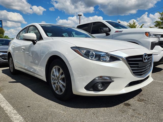 Snowflake White Pearl Mica 2016 Mazda MAZDA3 i Touring Sedan Front-Wheel Drive 6-Speed Automatic