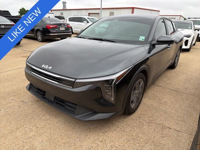 Gray 2025 Kia K4 LX FWD Sedan Front-Wheel Drive Continuously Variable Transmission