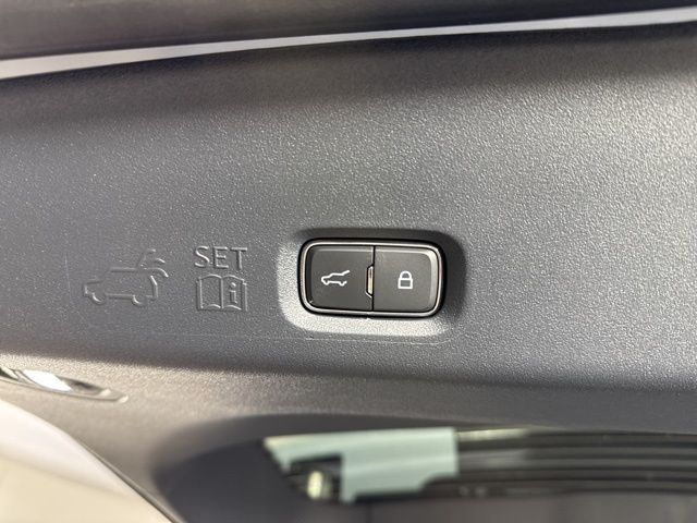 2025 Glacier Gray Metallic TriCoat Ford Expedition Max 4X4 SUV