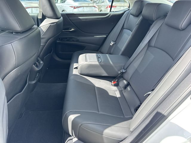 Used 2024 Lexus ES Sedan