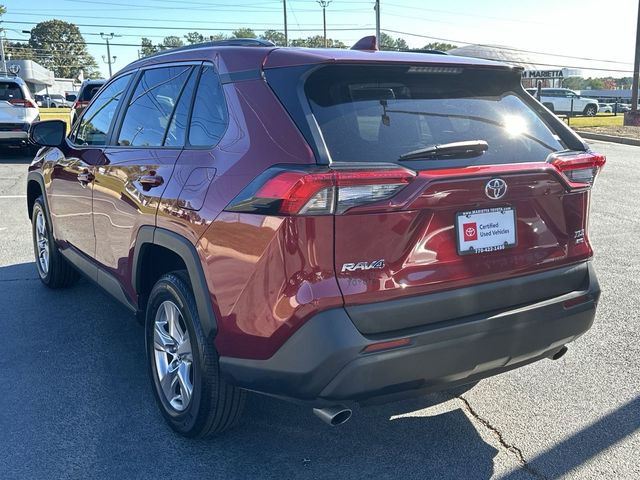 2023 Toyota RAV4 XLE 24