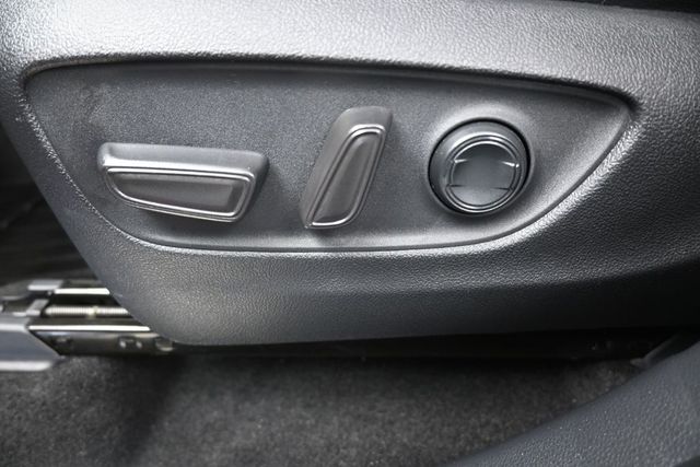 Used 2023 Toyota Highlander SUV