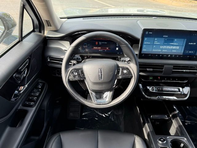 2025 Lincoln Corsair Premiere photo