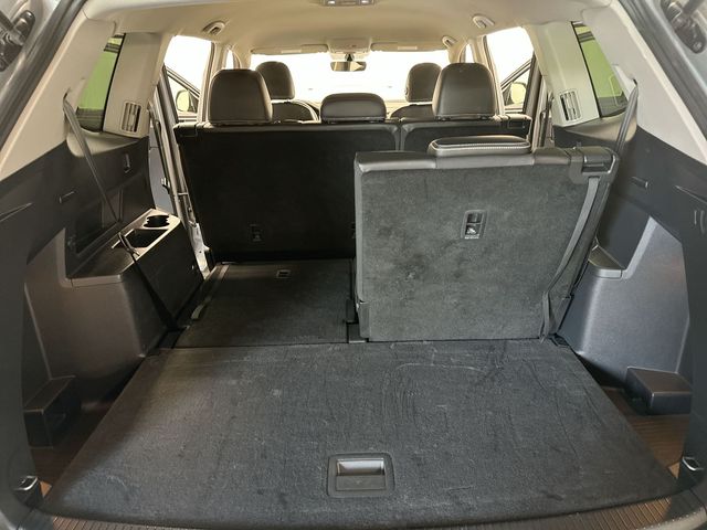 2023 Volkswagen Atlas 2.0T SE Silver at Sutliff Volkswagen