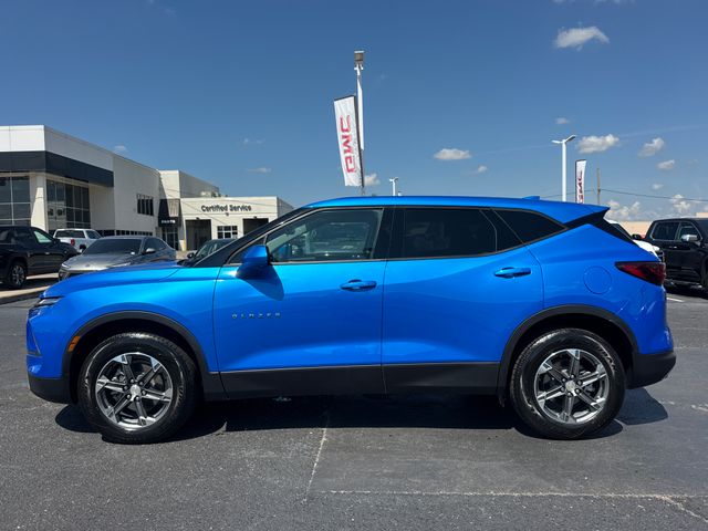Used 2025 Blue Chevrolet LT image 2