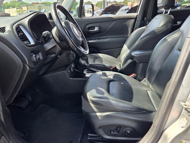 Used 2018 Silver Jeep Limited image 11