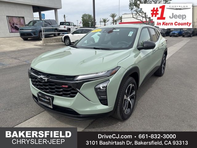 Cacti Green 2024 Chevrolet Trax RS with 1RS FWD SUV / Crossover Front-Wheel Drive 6-Speed Automatic