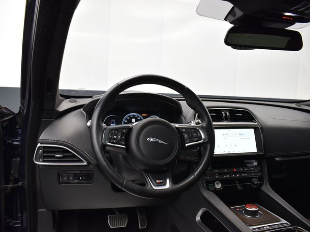 2017 Jaguar F-PACE S 29