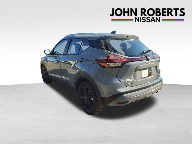 2023 Nissan Kicks SV 13