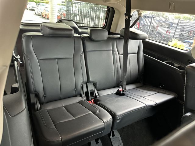 Used 2023 White Ford XLT image 25