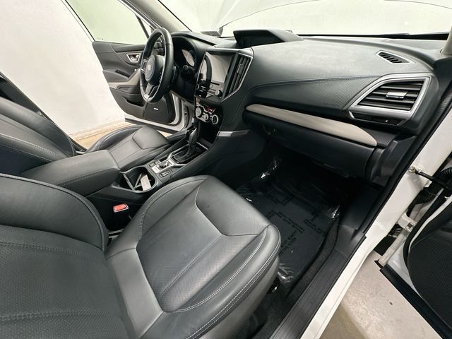 2022 Subaru Forester Limited White at Spitzer Acura