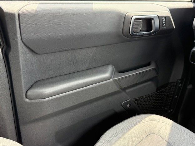 New 2025 Black Ford Base image 30