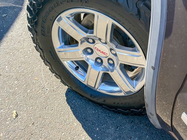 used 2014 GMC Sierra 1500 car, priced at $24,998