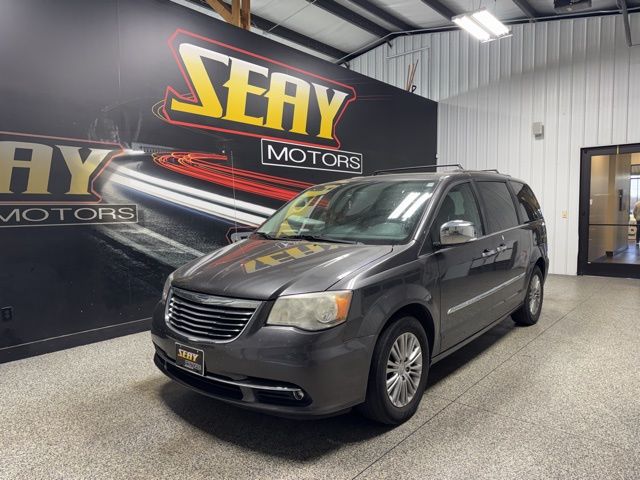 2015 Chrysler Town & Country Touring-L FWD