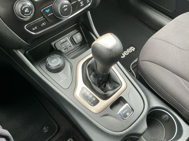 JeepCherokee23