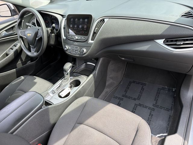 Used 2025 Gray Chevrolet LT image 34