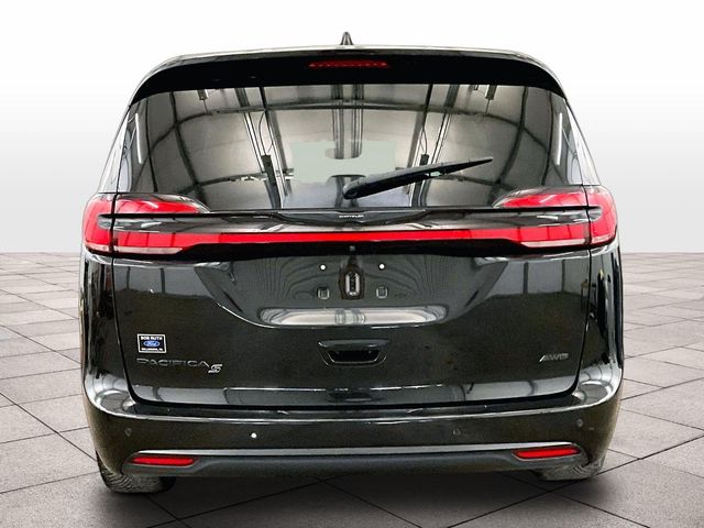 2022 Chrysler Pacifica Touring L Black at Phil Fitts Ford