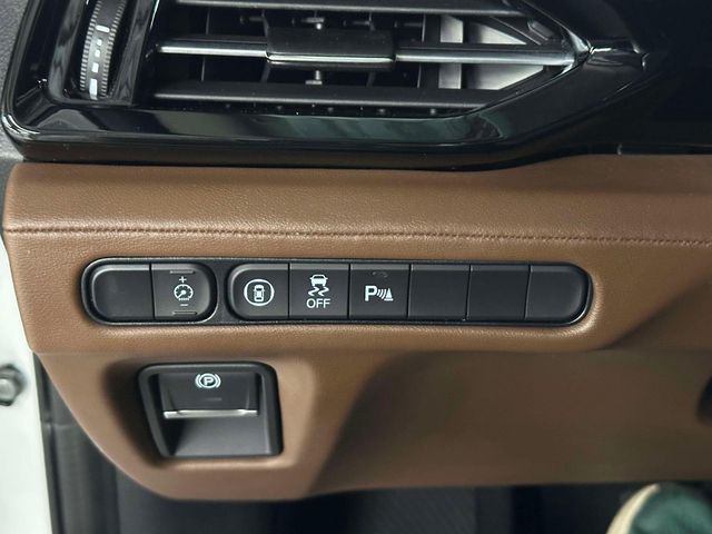 used 2023 Acura MDX car, priced at $39,650