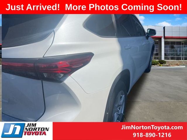 2023 Toyota Highlander L 3