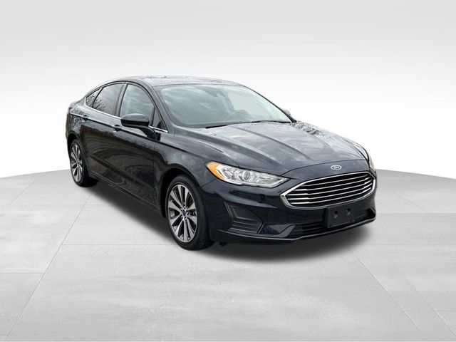 2020 Ford Fusion SE 3