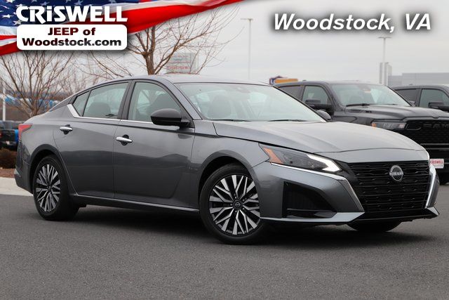 2024 Nissan Altima 2.5 SV FWD