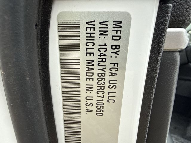 2024 Jeep Grand Cherokee 4xe White/off-white at River Oaks CDJR