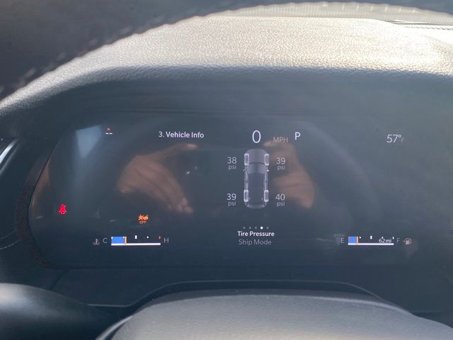 new 2025 Jeep Grand Cherokee car, priced at $39,696