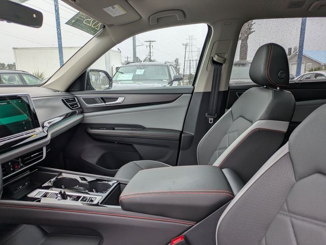2025 Volkswagen Atlas 2.0T Peak Edition Green at Matthews Motors of Wilmington