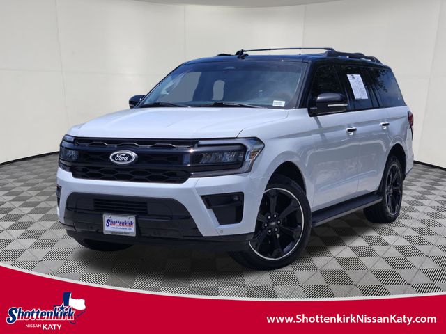 2022 Ford Expedition XLT's photo