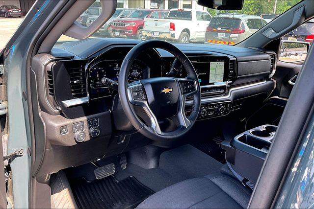 Used 2025 Chevrolet Silverado 1500 LT 4D Crew Cab